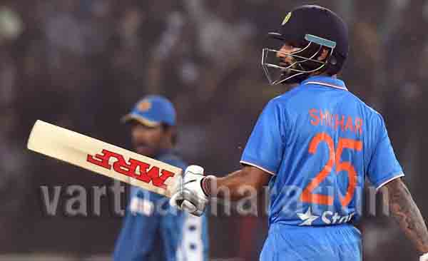 ದ್ವಿತೀಯ ಟ್ವೆಂಟಿ-20:ಭಾರತಕ್ಕೆ ಭರ್ಜರಿ ಜಯ - ಧವನ್ ಅರ್ಧಶತಕ, ಪೆರೇರಾ ಹ್ಯಾಟ್ರಿಕ್ ವ್ಯರ್ಥ